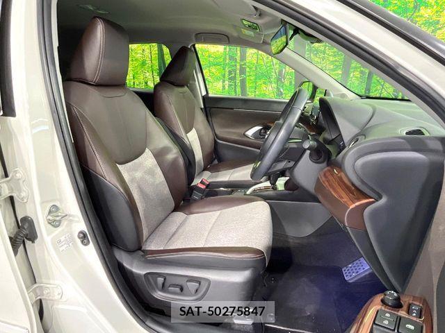 Toyota YARIS CROSS 2022-05 6674306-7