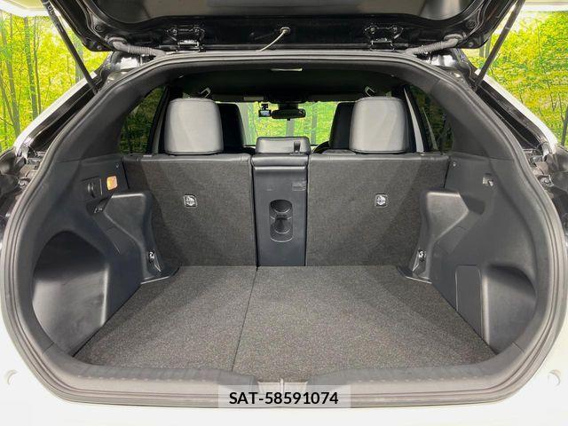 Toyota YARIS CROSS 2023-11 6674297-11