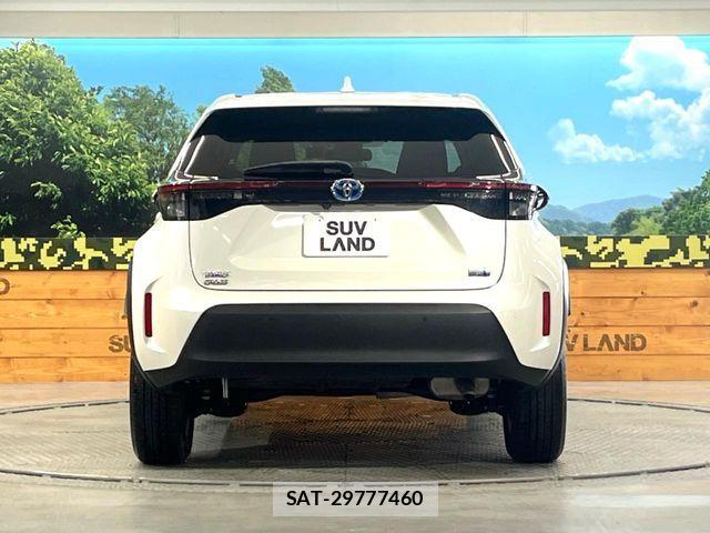 Toyota YARIS CROSS 2021-07 6674314-14