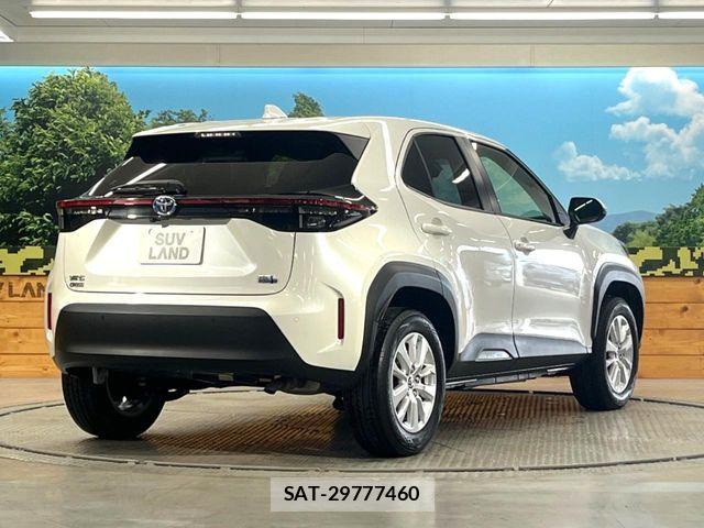Toyota YARIS CROSS 2021-07 6674314-16
