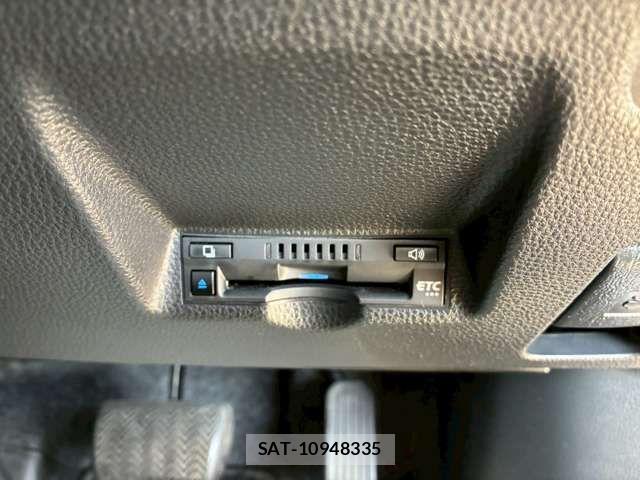 Toyota YARIS CROSS 2022-12 6678940-11