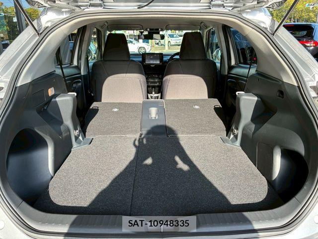 Toyota YARIS CROSS 2022-12 6678940-23