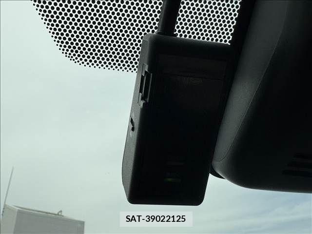 Toyota YARIS CROSS 2021-11 6678941-13