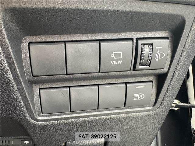 Toyota YARIS CROSS 2021-11 6678941-16