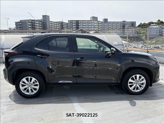 Toyota YARIS CROSS 2021-11 6678941-27