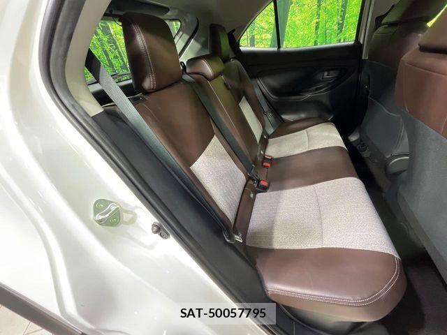 Toyota YARIS CROSS 2021-03 6678937-8