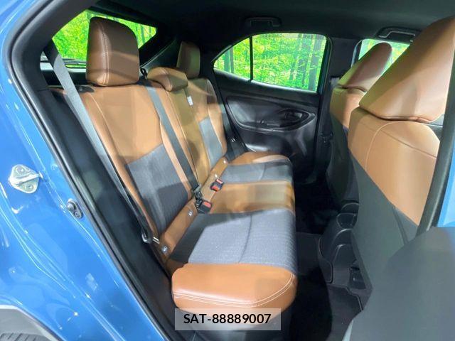 Toyota YARIS CROSS 2023-03 6678927-8