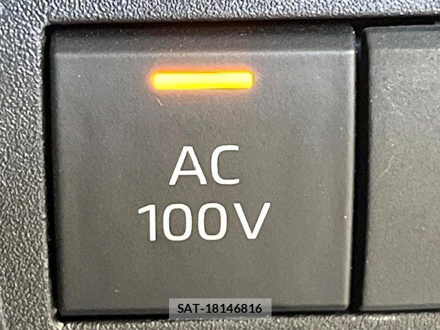 Toyota YARIS CROSS 2023-06 6678928-3