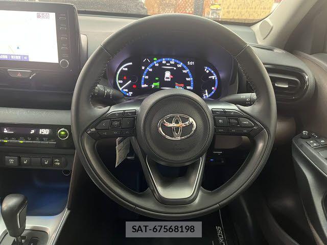 Toyota YARIS CROSS 2022-03 6678932-13