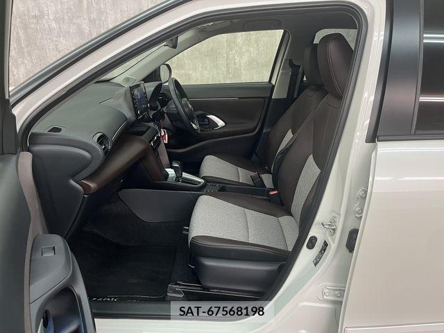 Toyota YARIS CROSS 2022-03 6678932-18