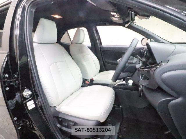 Toyota YARIS CROSS 2023-09 6682983-3