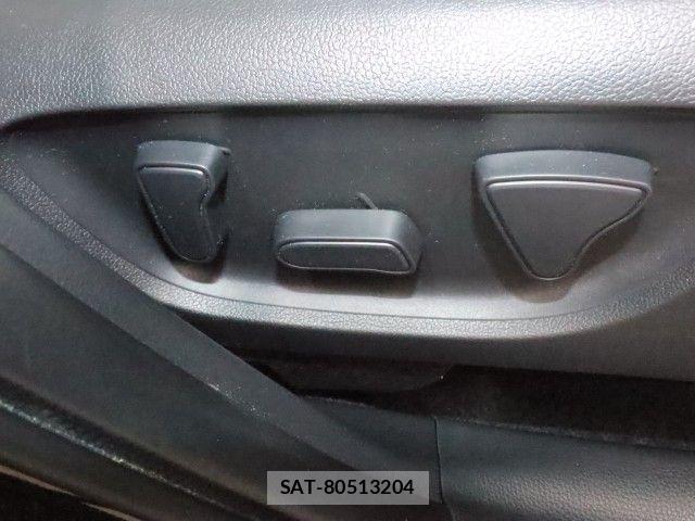 Toyota YARIS CROSS 2023-09 6682983-4
