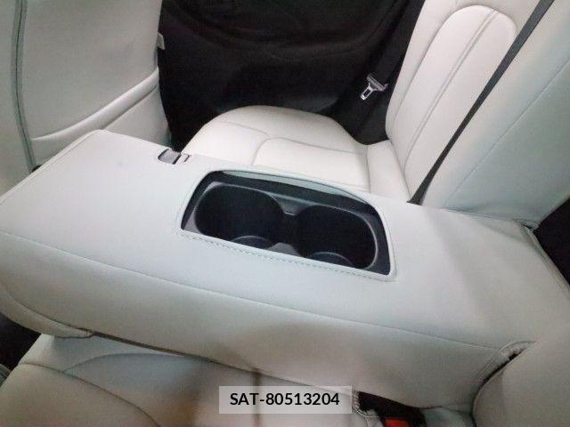 Toyota YARIS CROSS 2023-09 6682983-8