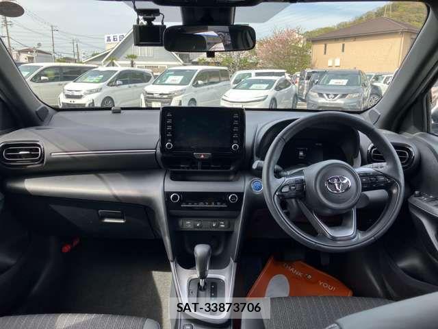 Toyota YARIS CROSS 2023-04 6684097-9