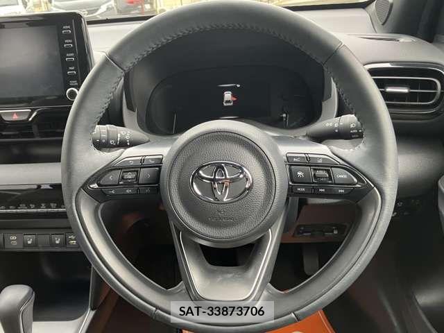 Toyota YARIS CROSS 2023-04 6684097-10