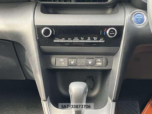 Toyota YARIS CROSS 2023-04 6684097-14