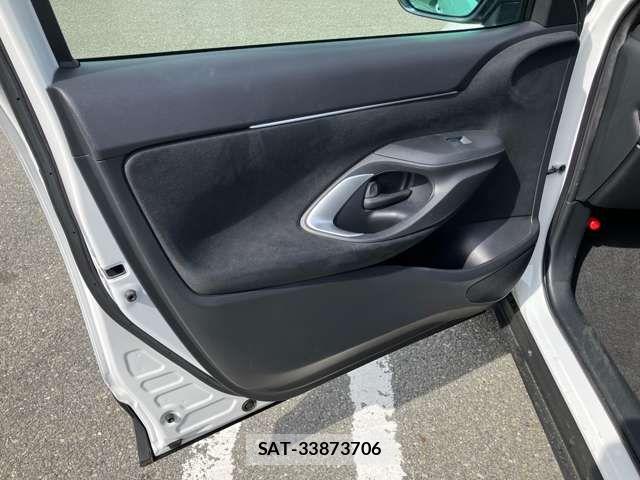 Toyota YARIS CROSS 2023-04 6684097-17