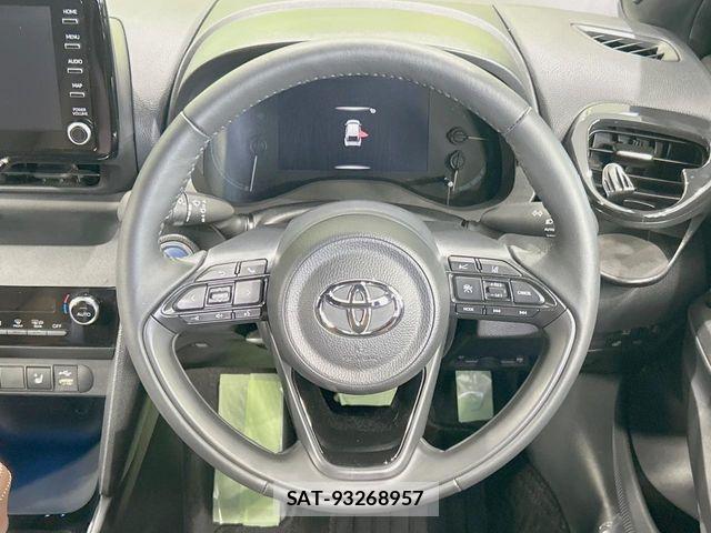 Toyota YARIS CROSS 2023-03 6717847-10