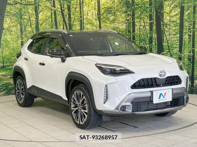 Toyota YARIS CROSS 2023-03 6717847-15