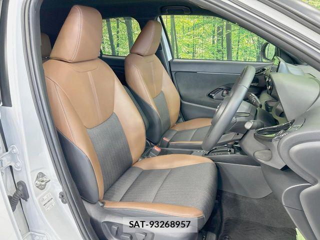 Toyota YARIS CROSS 2023-03 6717847-7