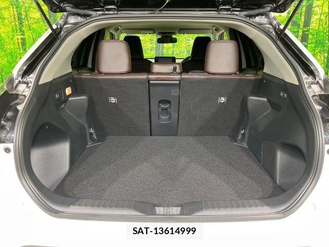 Toyota YARIS CROSS 2022-01 6717846-10