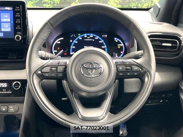Toyota YARIS CROSS 2023-07 6717852-10