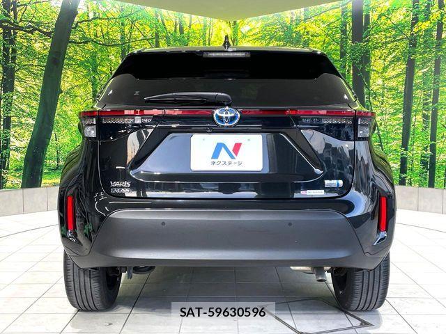Toyota YARIS CROSS 2021-12 6754070-14