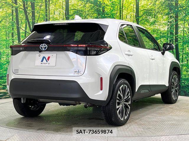 Toyota YARIS CROSS 2023-06 6754064-18