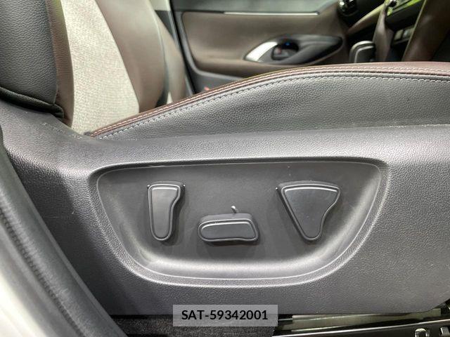 Toyota YARIS CROSS 2021-06 6818309-6