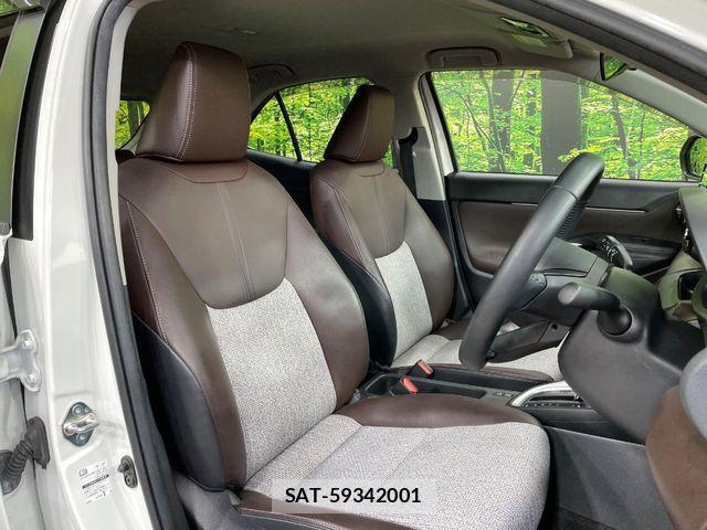 Toyota YARIS CROSS 2021-06 6818309-7