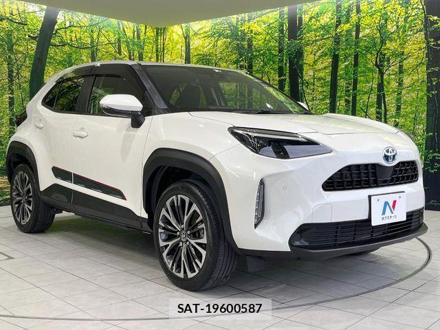 Toyota YARIS CROSS 2021-02 6818306-15