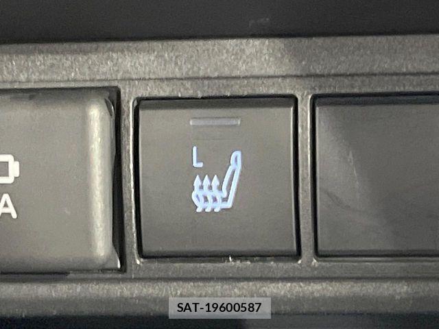 Toyota YARIS CROSS 2021-02 6818306-5