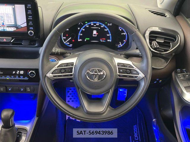 Toyota YARIS CROSS 2021-07 6818313-11