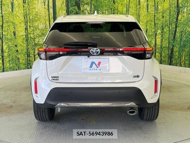 Toyota YARIS CROSS 2021-07 6818313-15