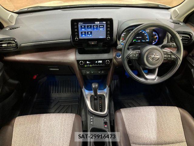 Toyota YARIS CROSS 2022-04 6818293-1
