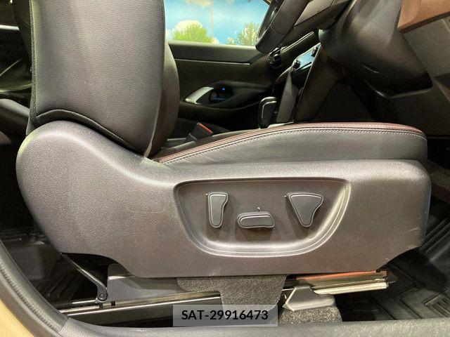 Toyota YARIS CROSS 2022-04 6818293-4
