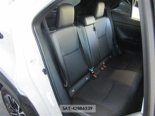 Toyota YARIS CROSS 2025-07 6818283-11