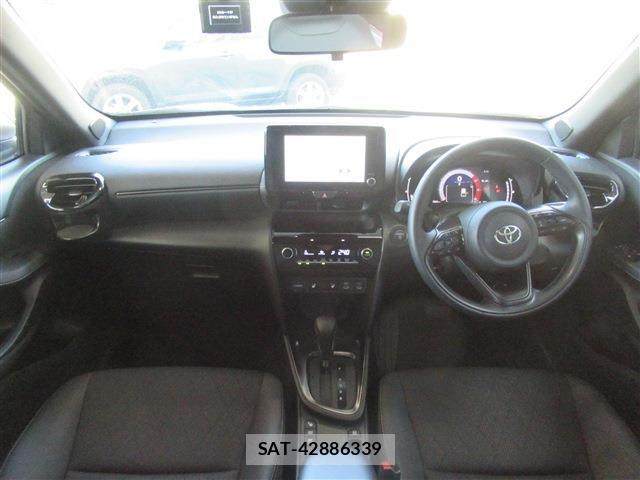 Toyota YARIS CROSS 2025-07 6818283-4