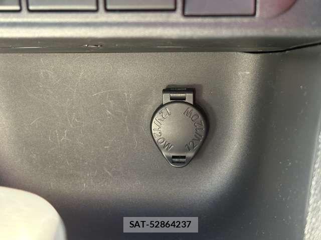 Toyota YARIS CROSS 2023-08 6818301-18
