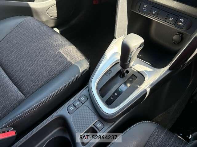 Toyota YARIS CROSS 2023-08 6818301-19