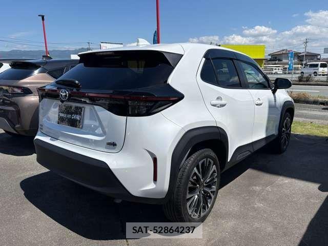 Toyota YARIS CROSS 2023-08 6818301-23