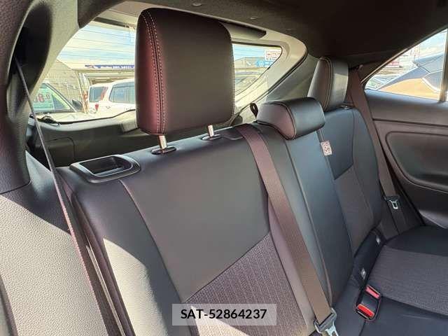 Toyota YARIS CROSS 2023-08 6818301-27