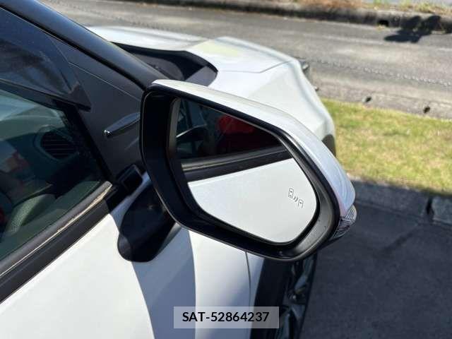 Toyota YARIS CROSS 2023-08 6818301-4