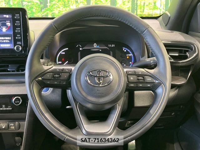 Toyota YARIS CROSS 2023-11 6818299-10