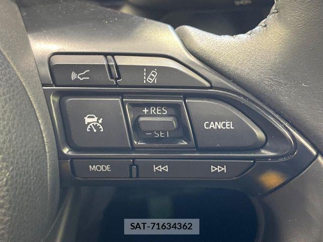 Toyota YARIS CROSS 2023-11 6818299-5