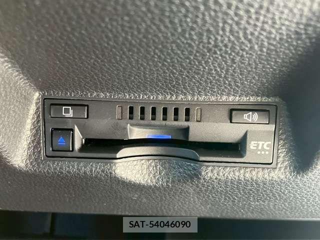 Toyota YARIS CROSS 2021-06 6818303-9