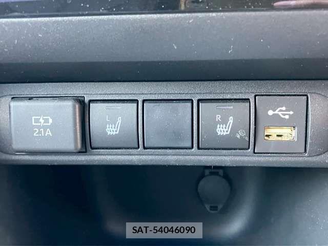 Toyota YARIS CROSS 2021-06 6818303-6