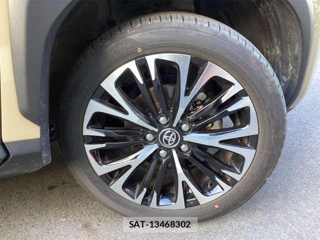 Toyota YARIS CROSS 2025-07 6916060-13