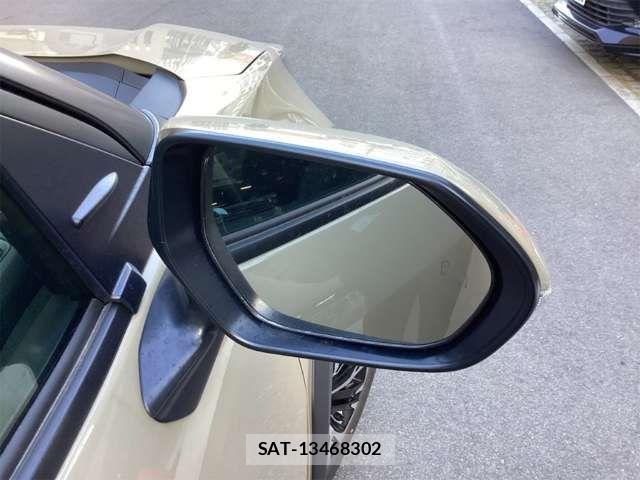Toyota YARIS CROSS 2025-07 6916060-17