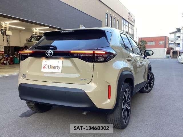 Toyota YARIS CROSS 2025-07 6916060-8